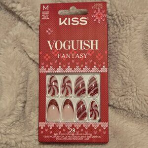KISS Gel Voguish Fantasy Christmas Medium Almond Press On Nails
